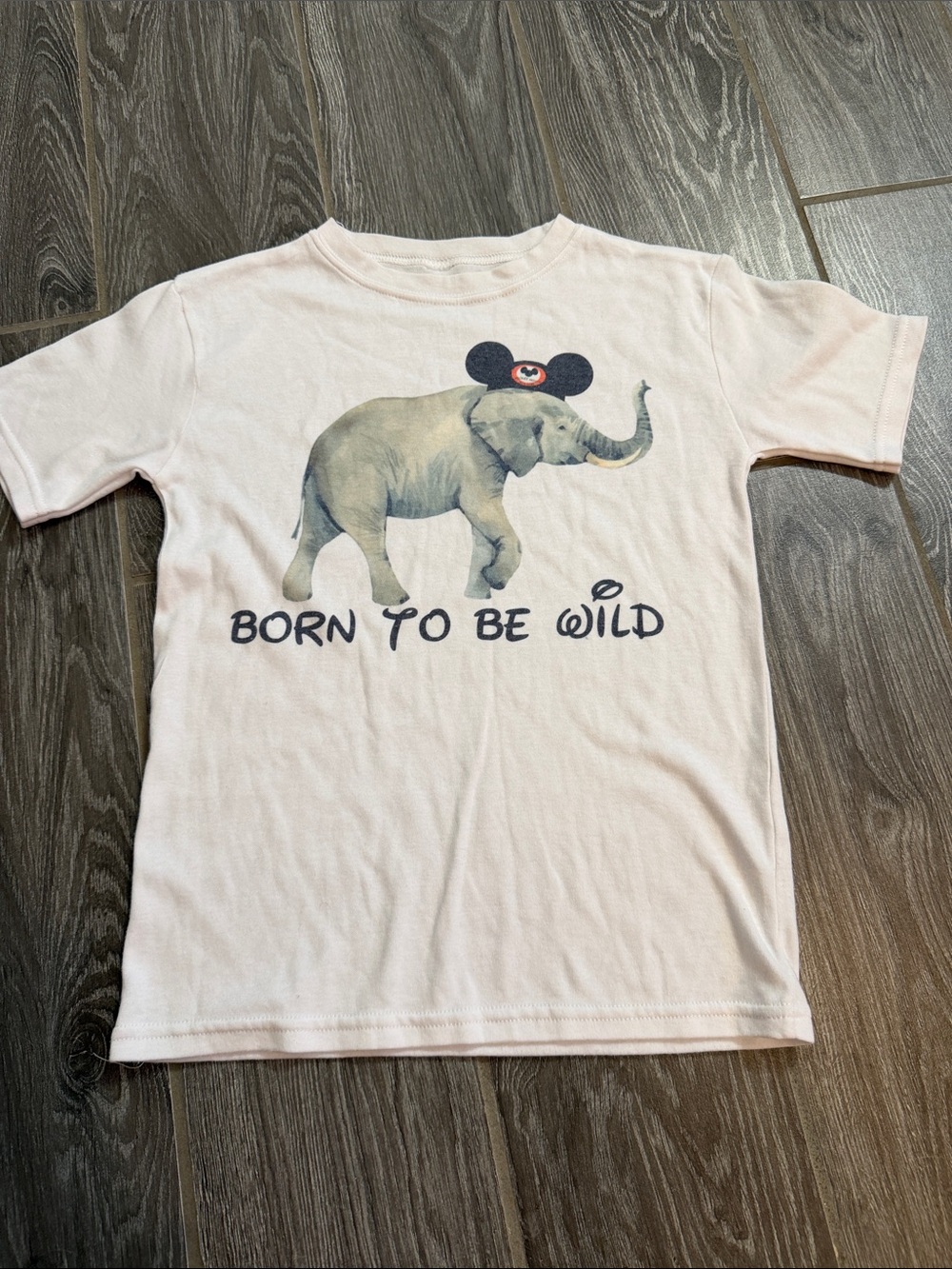 Disney’s Animal Kingdom 'Born to Be Wild' Elephant Graphic Tee 8 10 12 so soft